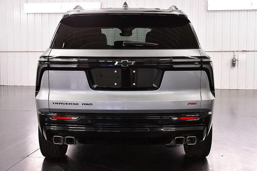 Sterling Grey Metallic 2025 Chevrolet Traverse RS