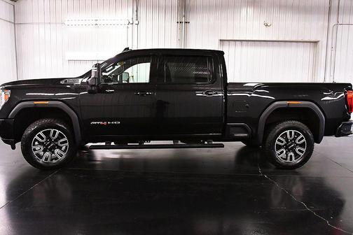 Ebony Twilight Metallic 2022 GMC Sierra 2500 AT4