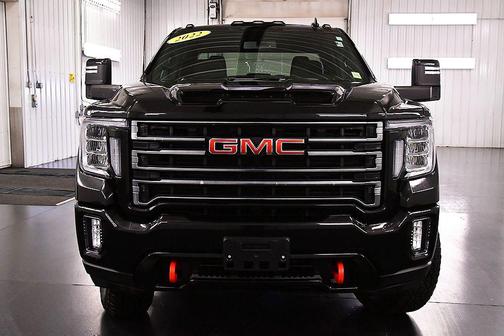 Ebony Twilight Metallic 2022 GMC Sierra 2500 AT4