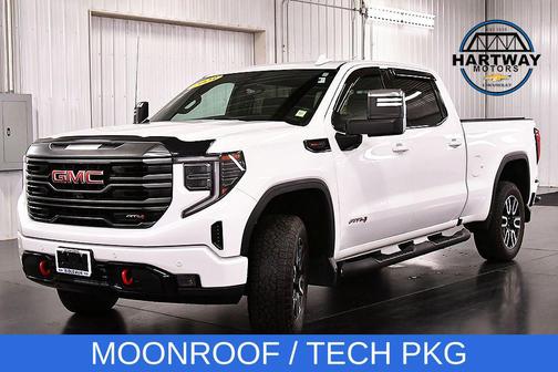 Summit White 2023 GMC Sierra 1500 AT4