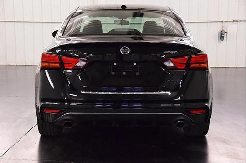 2022 Nissan Altima SR Intelligent AWD
