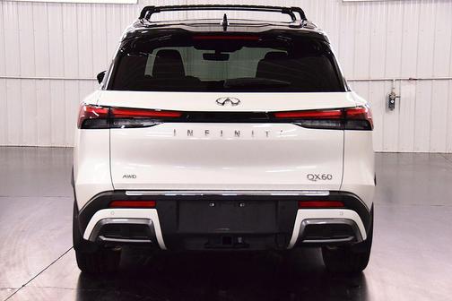 Majestic White/Black Obsidian 2025 INFINITI QX60 AUTOGRAPH