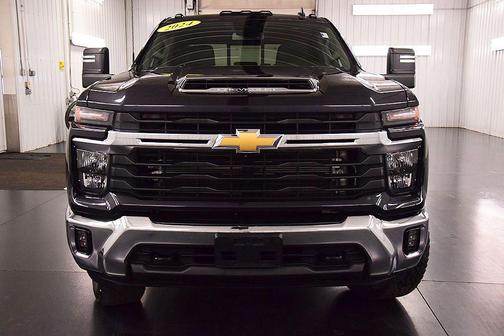 Dark Ash Metallic 2024 Chevrolet Silverado 2500 LT