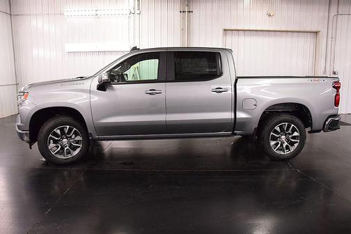 Sterling Gray Metallic 2026 Chevrolet Silverado 1500 LT
