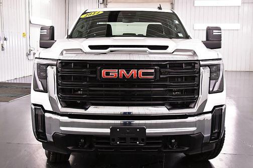 Summit White 2024 GMC Sierra 2500 Pro