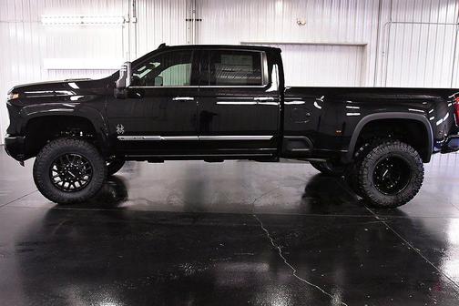 Black 2026 Chevrolet Silverado 3500 High Country