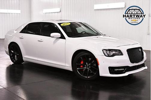 2023 Chrysler 300 C