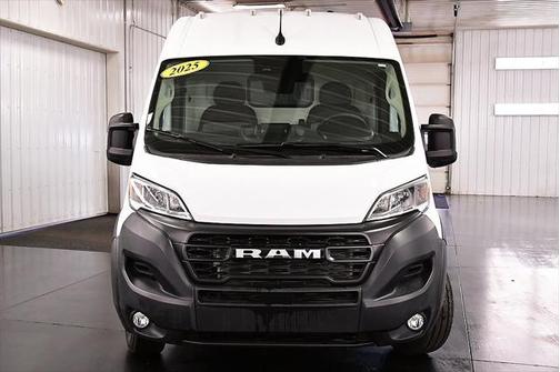 2025 RAM ProMaster 2500 Tradesman