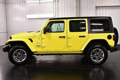 2023 Jeep Wrangler 4-Door Sahara