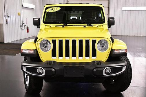 2023 Jeep Wrangler 4-Door Sahara
