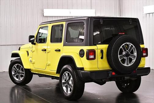 2023 Jeep Wrangler 4-Door Sahara
