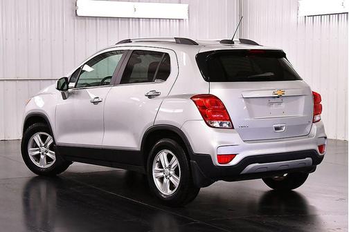 Silver Ice Metallic 2018 Chevrolet Trax LT