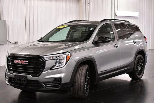 Sterling Metallic 2023 GMC Terrain SLE