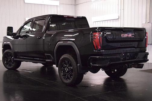 2024 GMC Sierra 2500 AT4