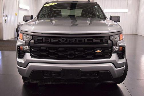 Sterling Gray Metallic 2023 Chevrolet Silverado 1500 Custom