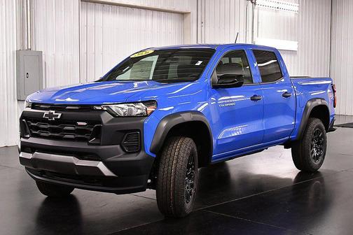 Reef Blue Metallic 2026 Chevrolet Colorado Trail Boss