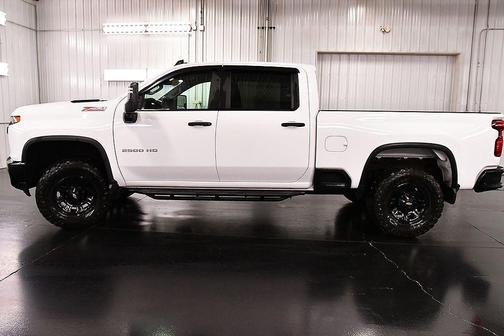 Summit White 2022 Chevrolet Silverado 2500 WT