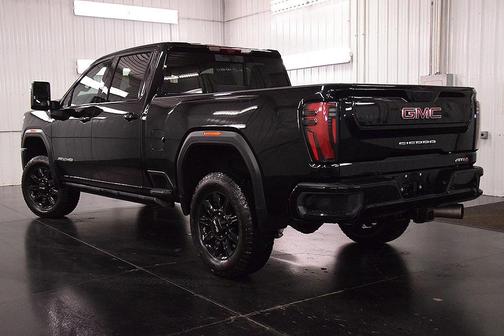 2024 GMC Sierra 2500 AT4