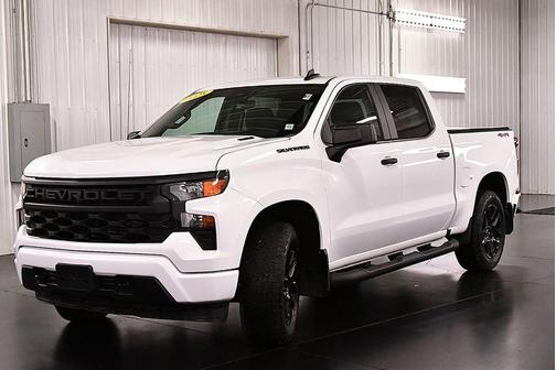 Summit White 2025 Chevrolet Silverado 1500 Custom