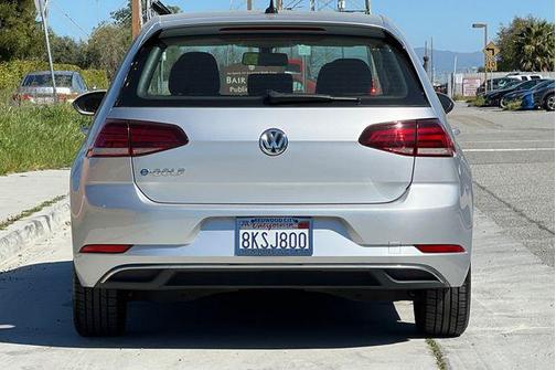 2019 Volkswagen e-Golf SE