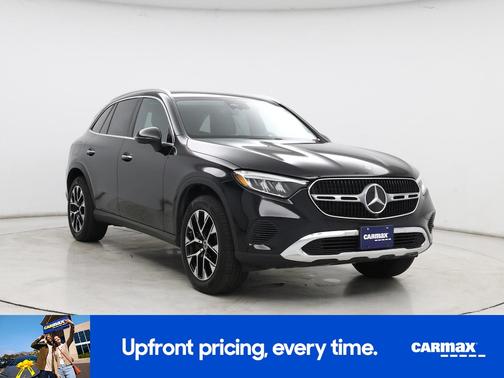 Black 2025 Mercedes-Benz GLC 350e