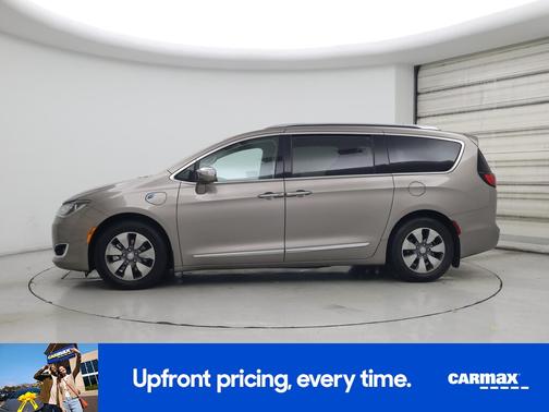 2018 Chrysler Pacifica Hybrid Limited