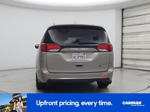 2018 Chrysler Pacifica Hybrid Limited