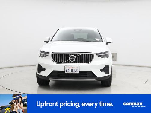 2024 Volvo XC40 B5 Core Bright Theme