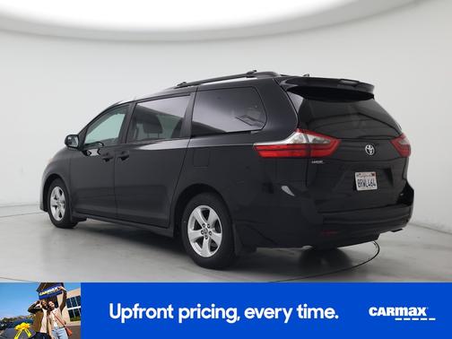 2020 Toyota Sienna LE