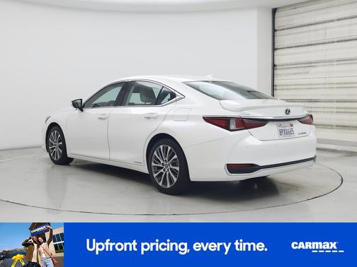 2020 Lexus ES 300h Luxury