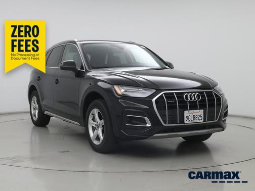 Black 2023 Audi Q5 Premium