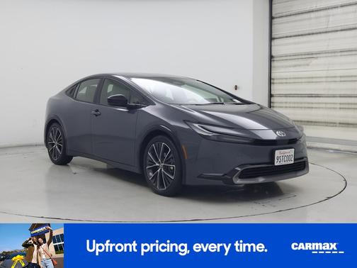 2025 Toyota Prius XLE