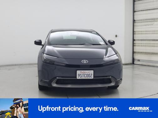 2025 Toyota Prius XLE