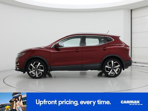 Burgundy 2022 Nissan Rogue Sport SL