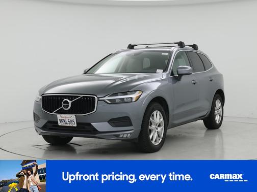 Gray 2021 Volvo XC60 T5 Momentum