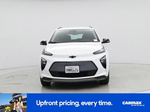 White 2023 Chevrolet Bolt EUV LT