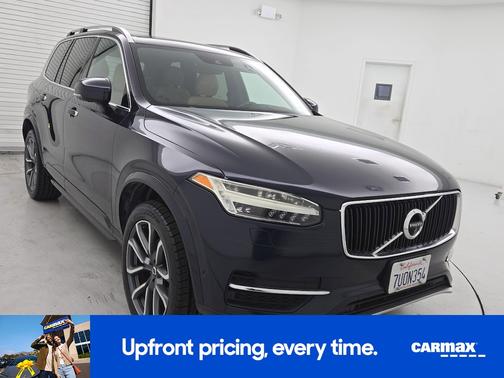 2017 Volvo XC90 T6 Momentum