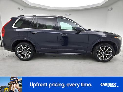 2017 Volvo XC90 T6 Momentum
