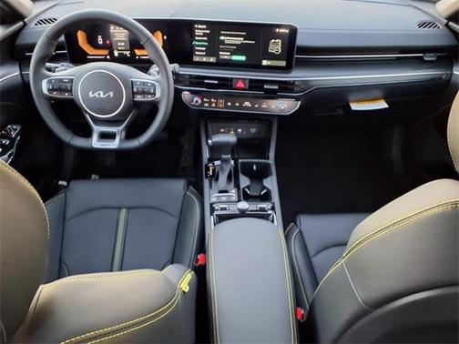 2025 Kia K5 GT