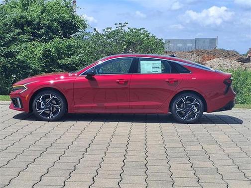 2025 Kia K5 GT-Line