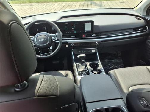 2025 Kia Carnival SX