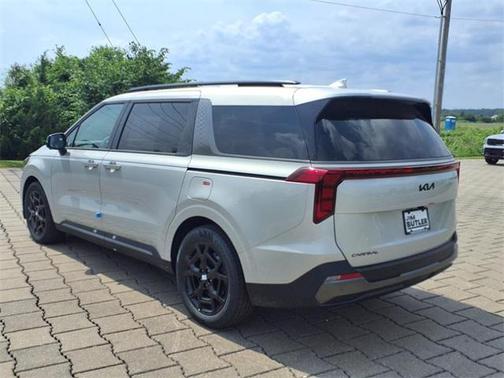2025 Kia Carnival SX