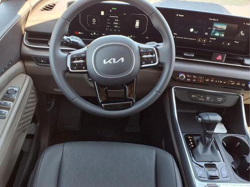 Aurora Black Pearl 2026 Kia Carnival SX
