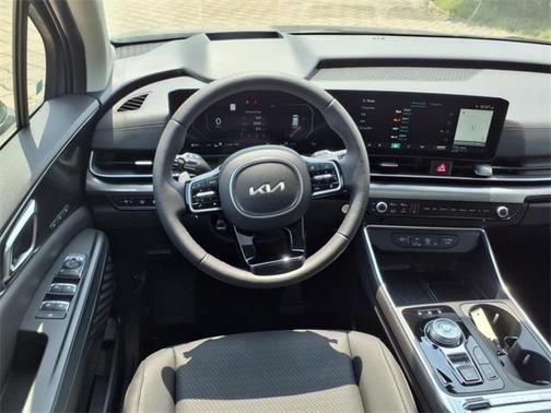 2025 Kia Carnival SX