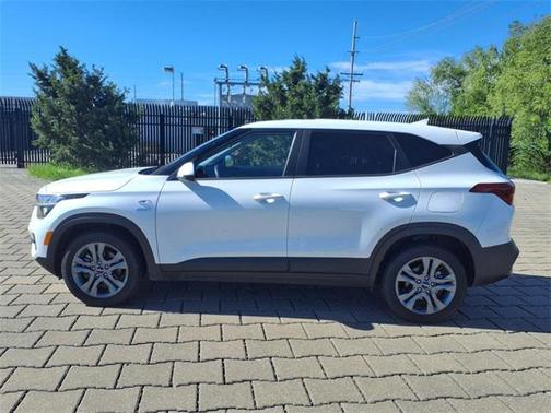 2023 Kia Seltos LX