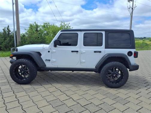 2022 Jeep Wrangler Unlimited Sport