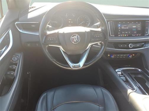2022 Buick Enclave FWD Essence