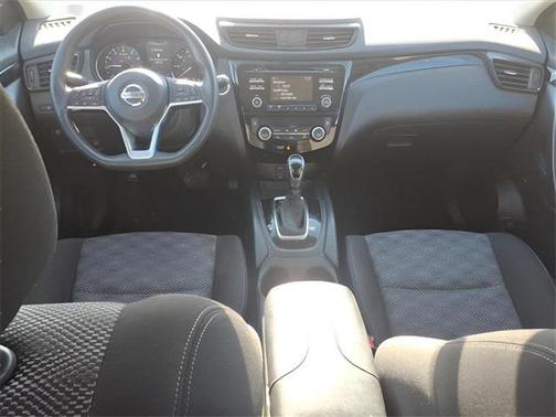 2018 Nissan Rogue Sport SV