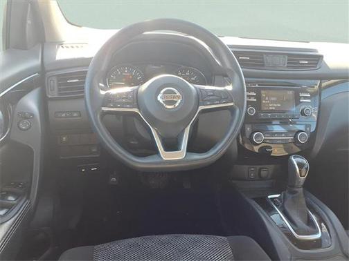 2018 Nissan Rogue Sport SV