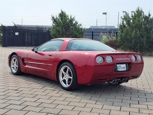 2004 Chevrolet Corvette Base